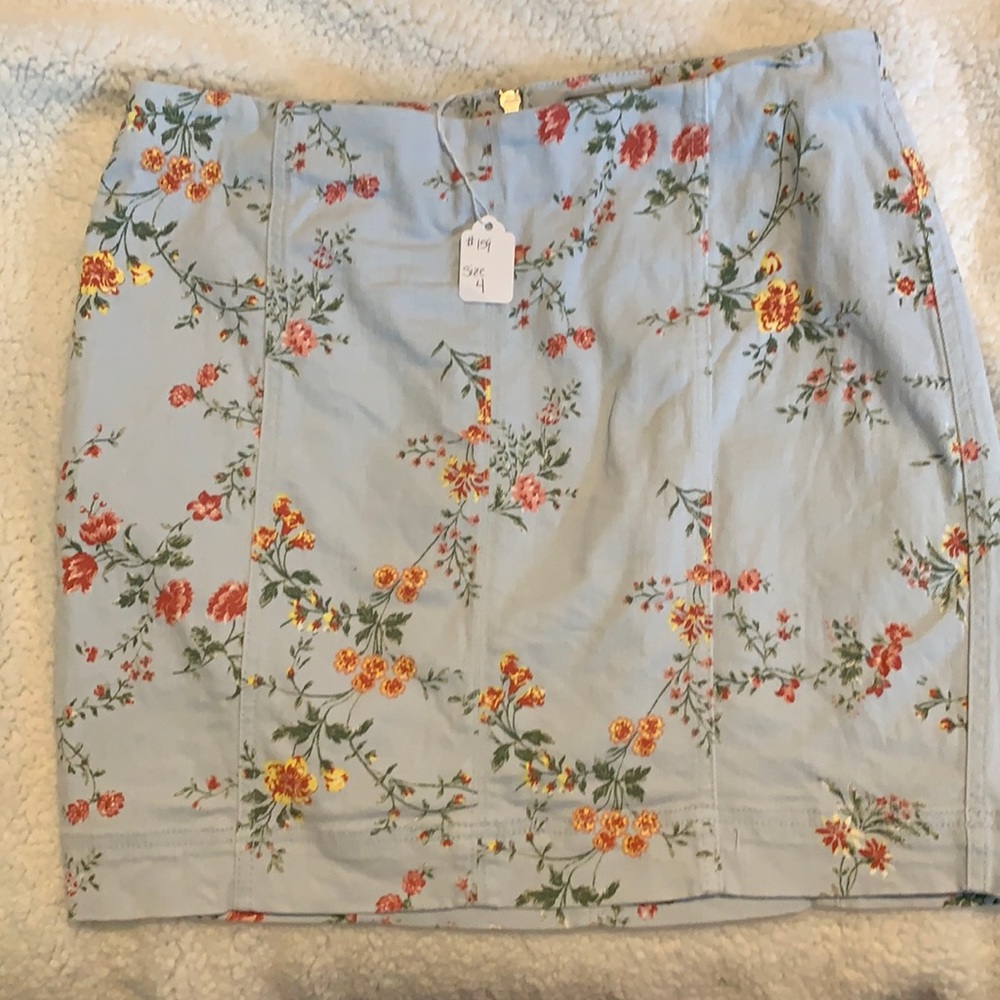 Floral print denim mini skirt
